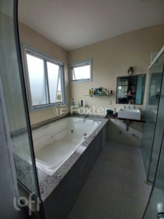 Image 19 - 1024267
