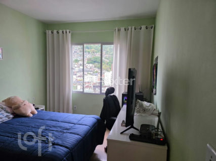 Image 15 - 1024382