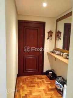 Image 8 - 1024421