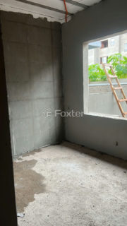 Image 5 - 1024942