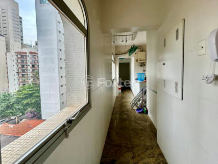 Image 25 - 1024950