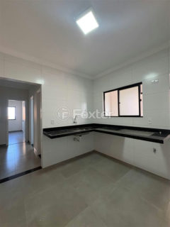 Image 31 - 1025056