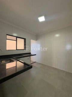 Image 30 - 1025056