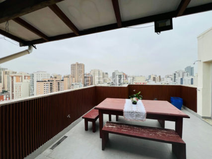 Image 22 - 1025099