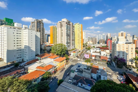 Image 25 - 1025344