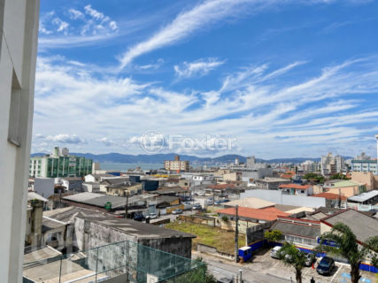 Image 28 - 1025572