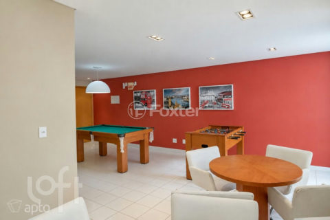 Image 37 - 1025572