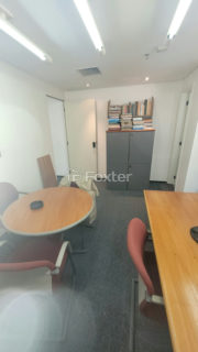 Image 1 - 1026946