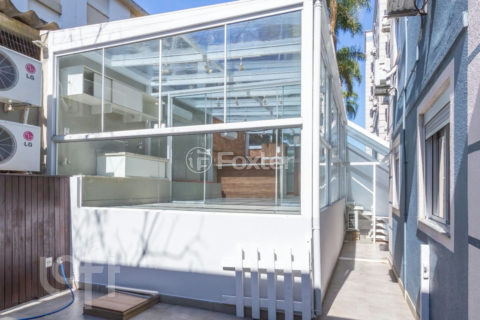 Image 1 - 1027844