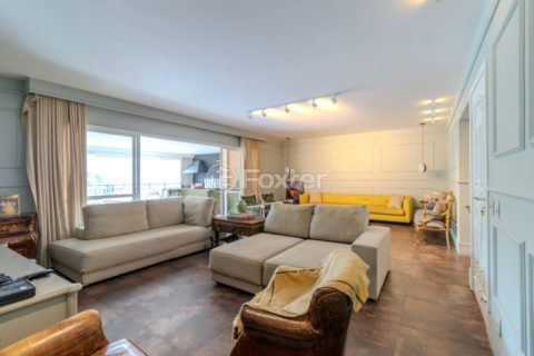 Image 1 - 1028786