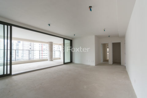 Image 1 - 1029215