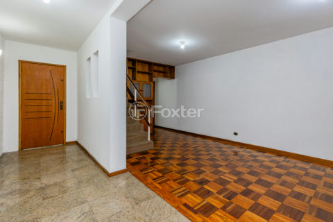 Image 1 - 1029321