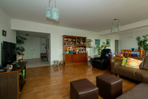 Image 1 - 1033196