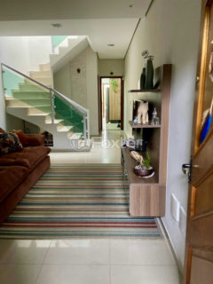 Image 1 - 1033851
