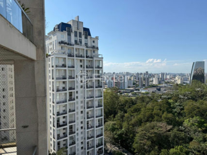 Image 1 - 1033983