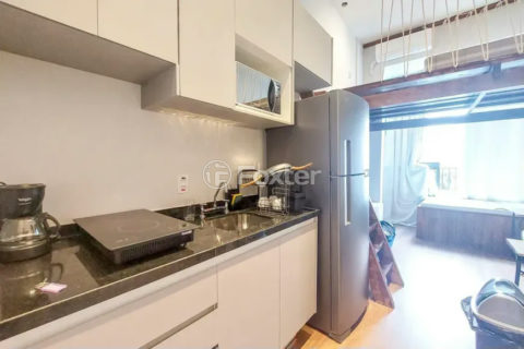 Image 0 - 1035310