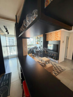 Image 1 - 1035686