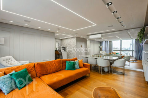 Image 1 - 1036681