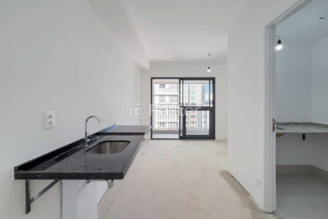 Image 1 - 1036902
