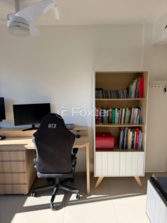 Image 1 - 1038631