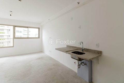 Image 1 - 1041130