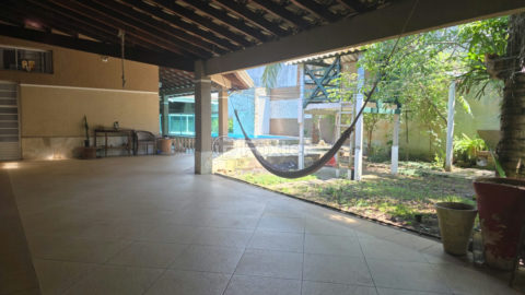 Image 0 - 1041875