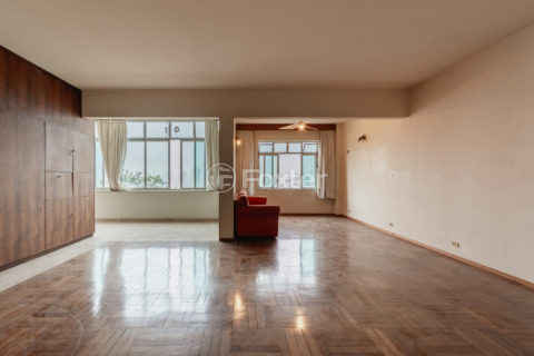 Image 1 - 1041921