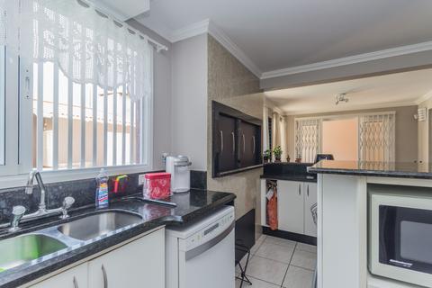 Image 36 - 106205
