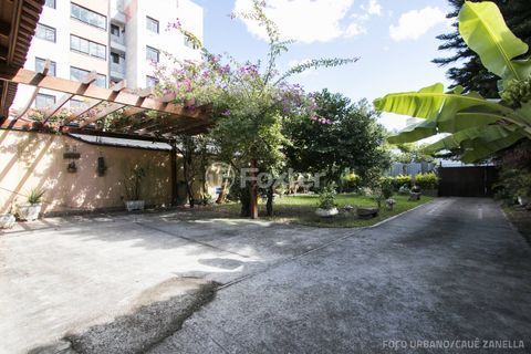 Image 37 - 122758