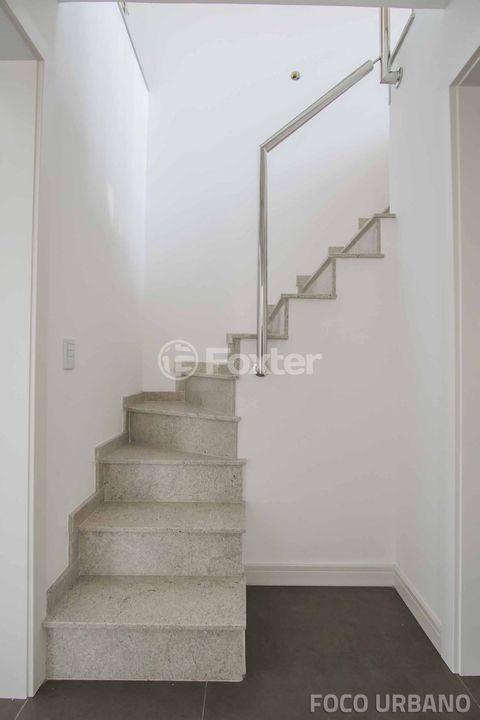 Image 39 - 125800