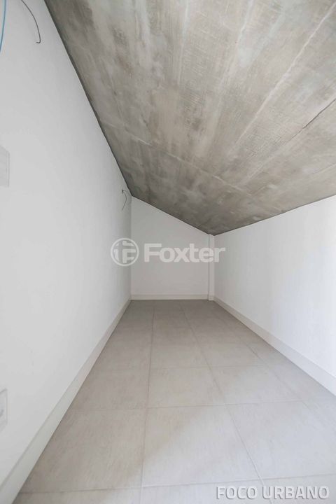 Image 42 - 125800