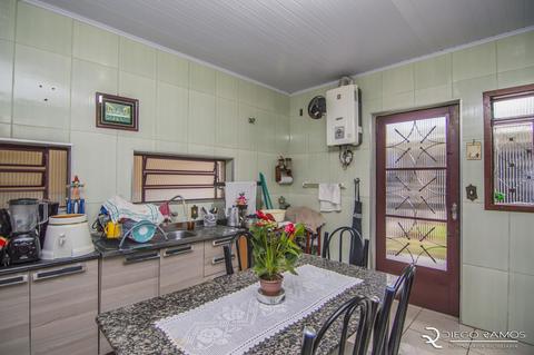 Image 38 - 126011
