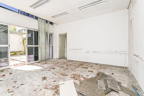 Image 30 - 128265