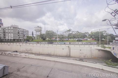 Image 30 - 137402