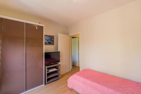 Image 21 - 141156