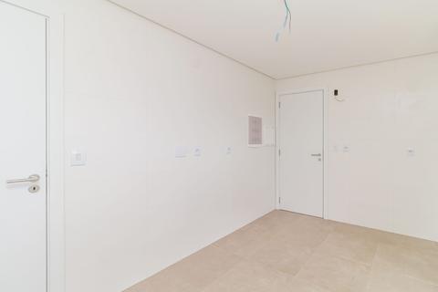 Image 21 - 148001