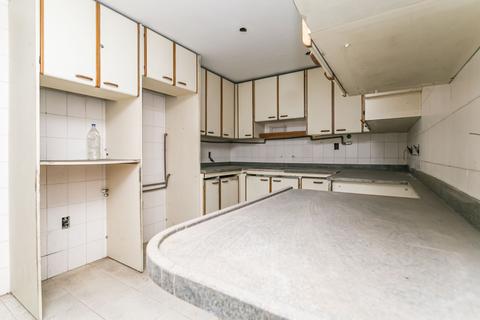 Image 21 - 159277