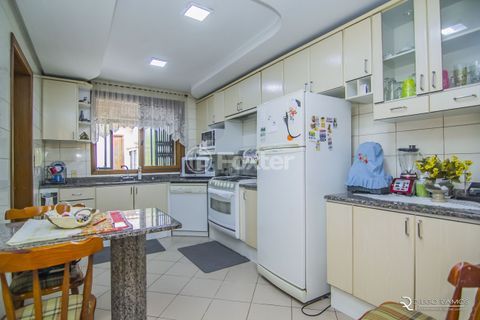 Image 11 - 159678