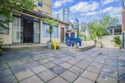 Image 33 - 159678
