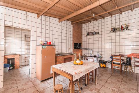 Image 27 - 173881
