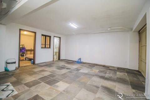 Image 33 - 177995