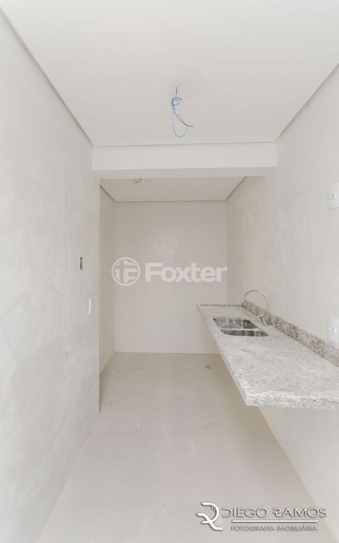 Image 19 - 178919