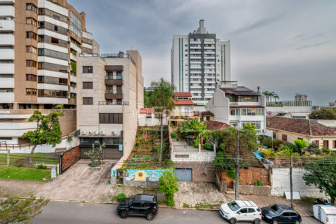 Image 27 - 181041