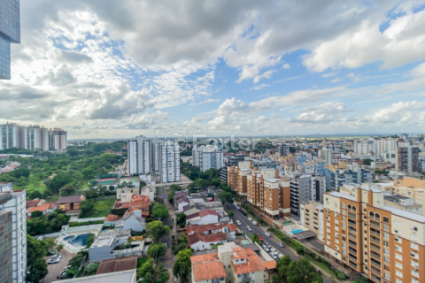Image 34 - 185006