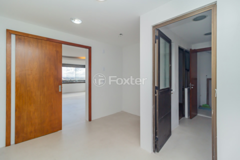 Image 35 - 185006