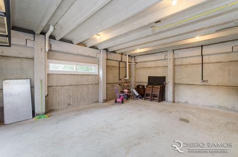 Image 37 - 185706