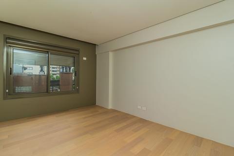 Image 26 - 197006