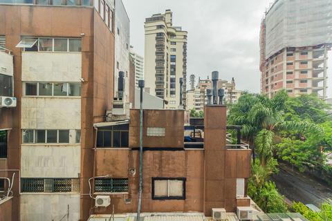 Image 31 - 197006