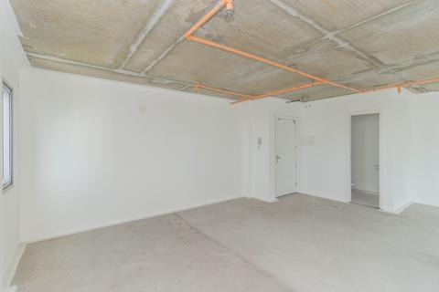 Image 10 - 197365