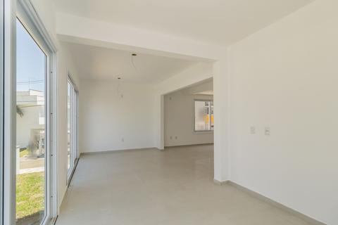 Image 31 - 198402